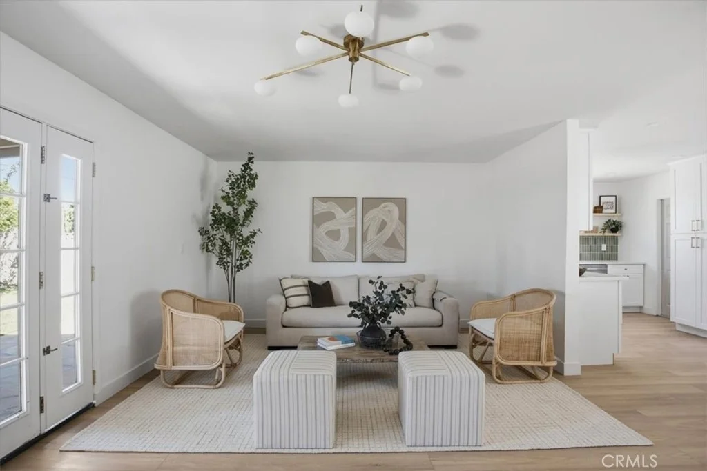 Photo of 1387 Cherry Ave