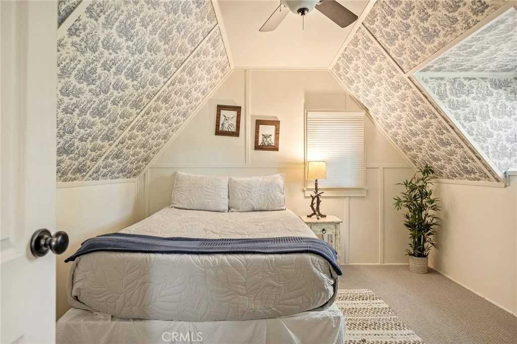 Photo of 380 Hemlock