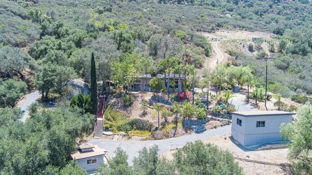 Photo of 14949 Woods Valley