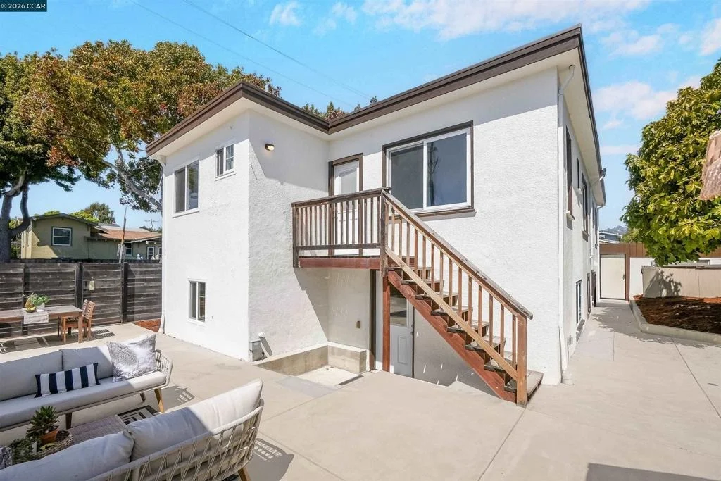 Photo of 1300 Kains Ave