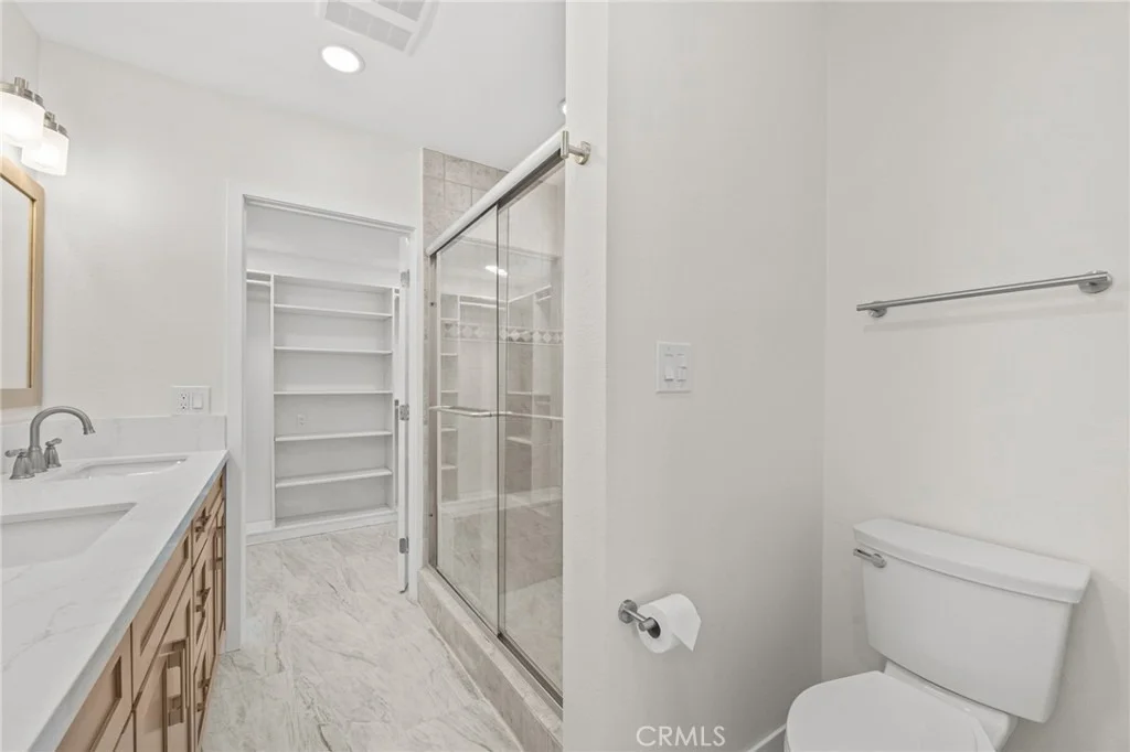 Photo of 4623 Center Avenue