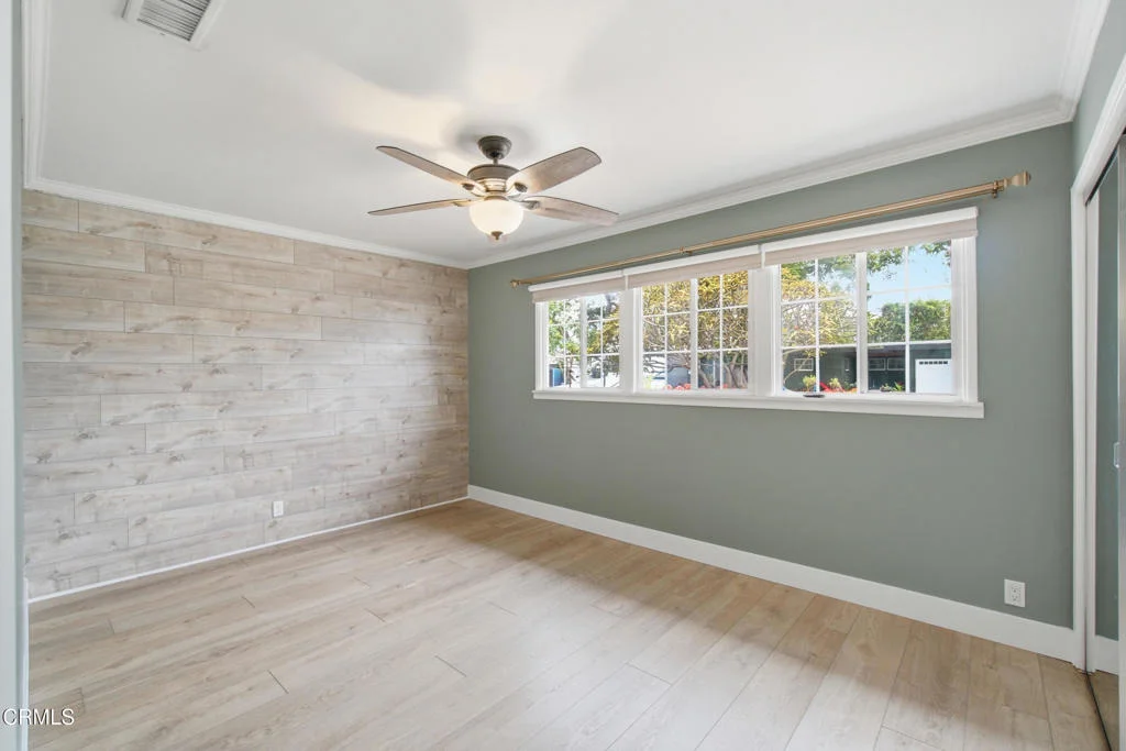 Photo of 1948 Stevely Avenue