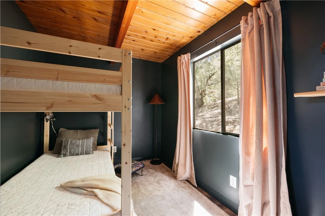 Photo of 1457 Yosemite