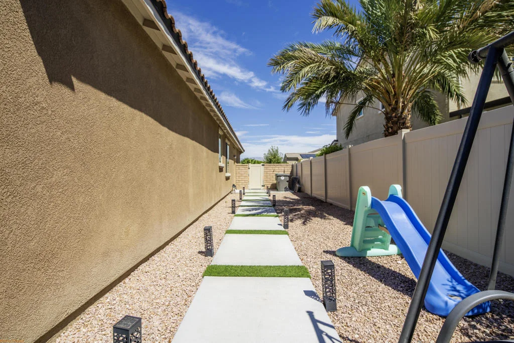 Photo of 84465 Calle Chavez