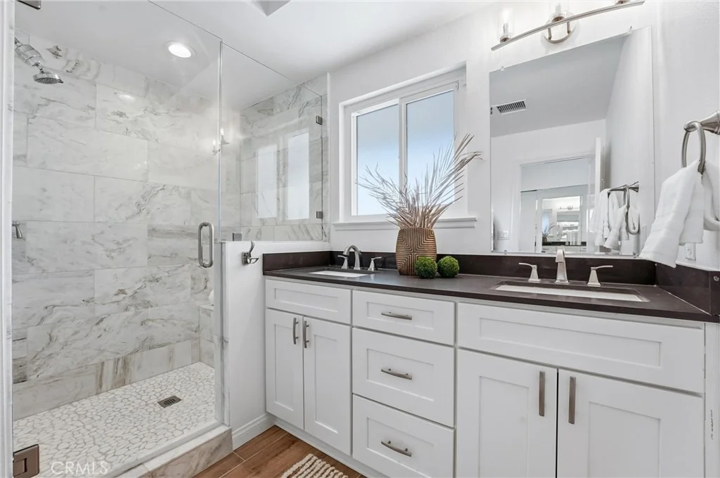 Photo of 26635 Saddleback