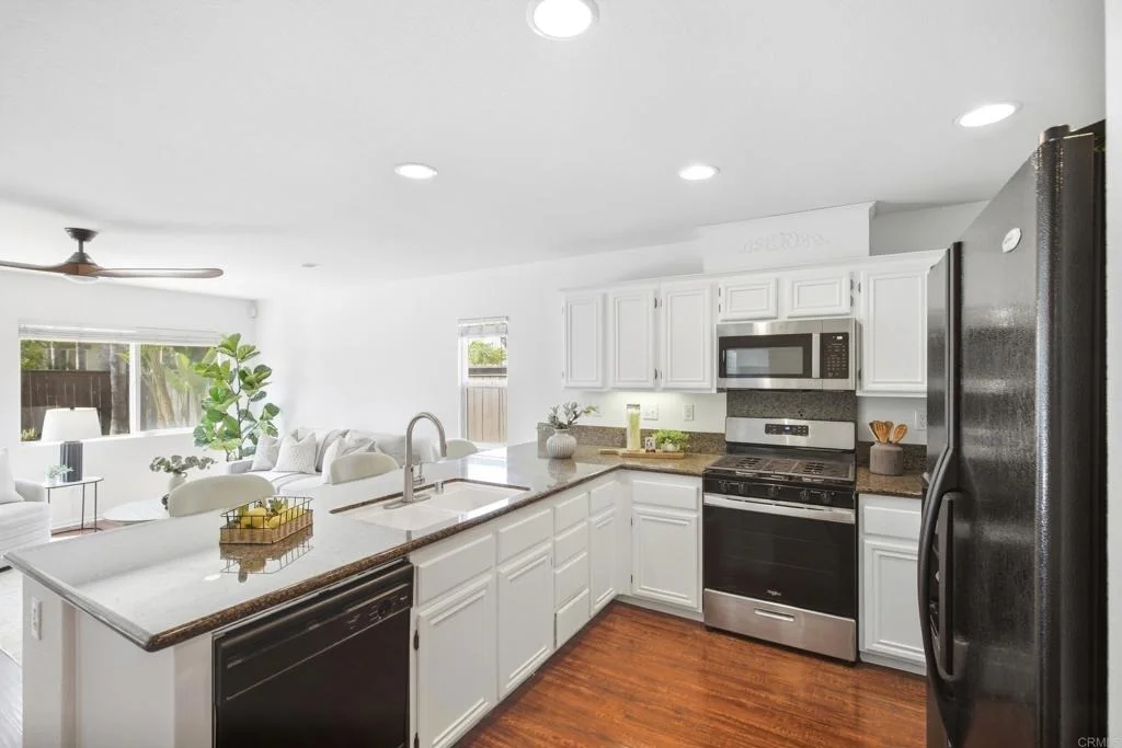 Photo of 1009 Longfellow Court