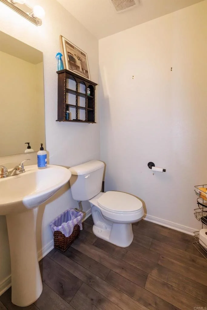 Photo of 2402 Barbara Street