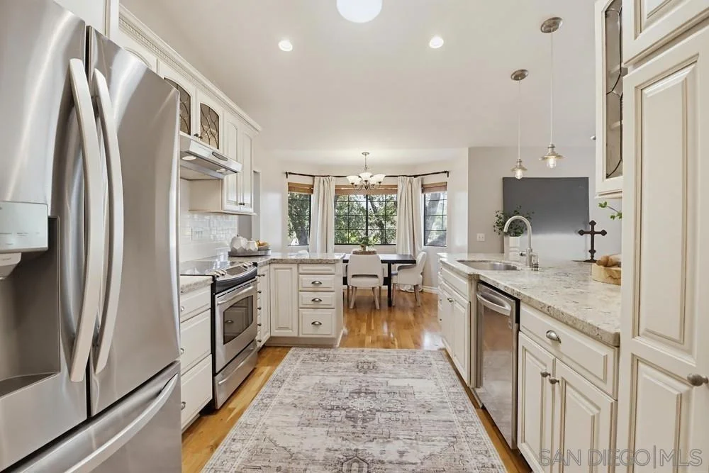 Photo of 2577 Camino Narciso