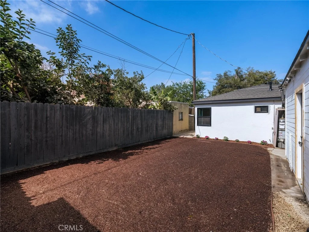 Photo of 5910 Walnut Ave