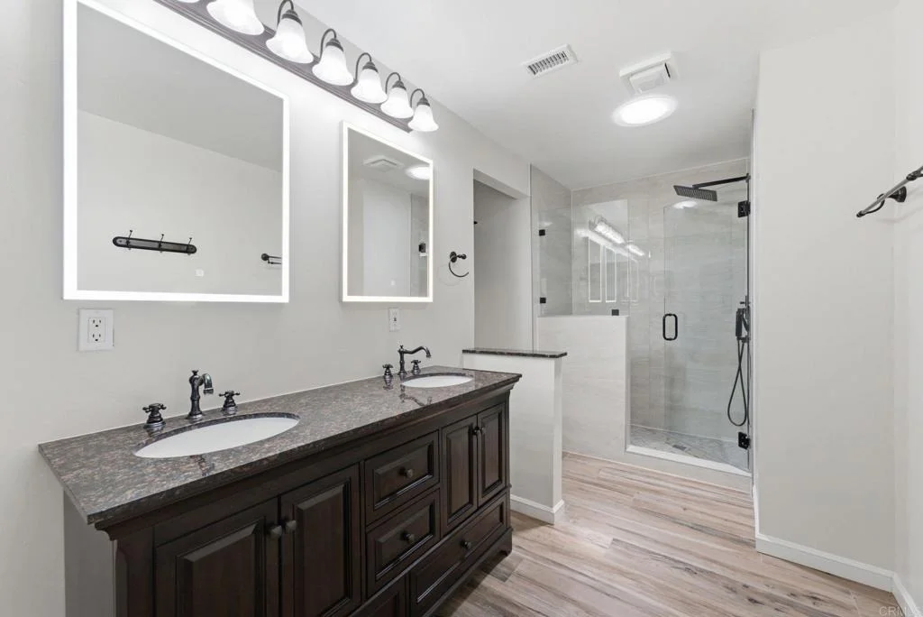 Photo of 1448 Esperanza Way