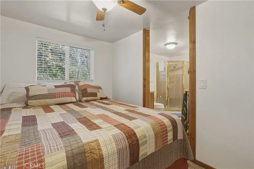 Photo of 22980 Crest Forest