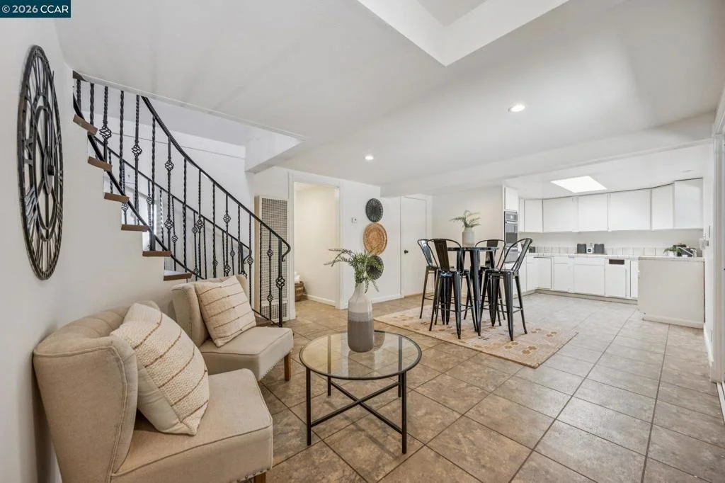 Photo of 3386 Cowell Rd