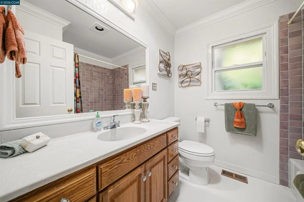 Photo of 31 Elliot Dr