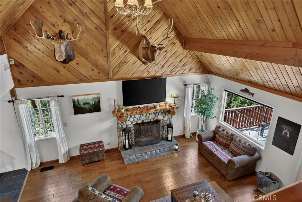 Photo of 615 Grass Valley Rd