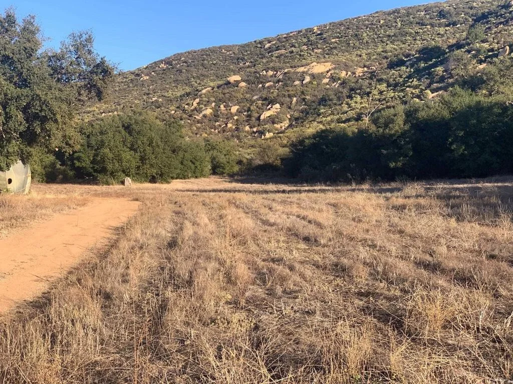 Photo of 24352 Featherstone Canyon Rd