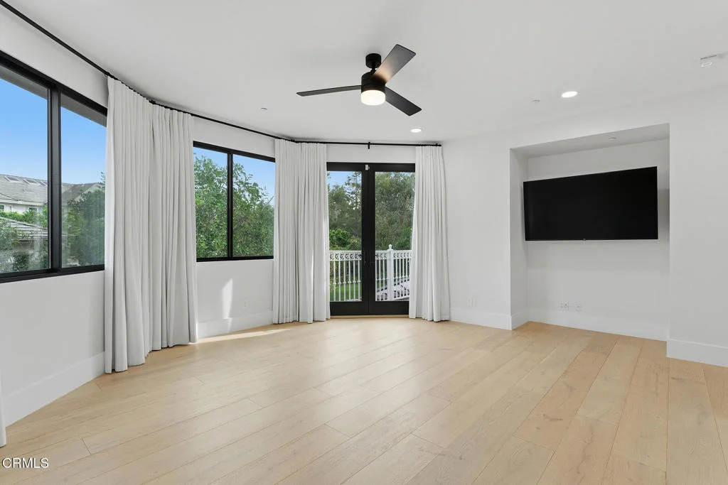 Photo of 550 Unique Lane