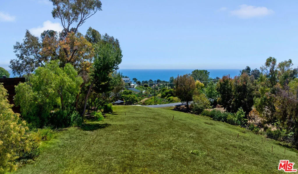 Photo of 30053 Harvester Road