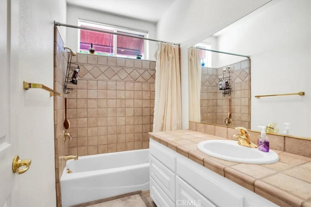 Photo of 7495 Canyon Drive