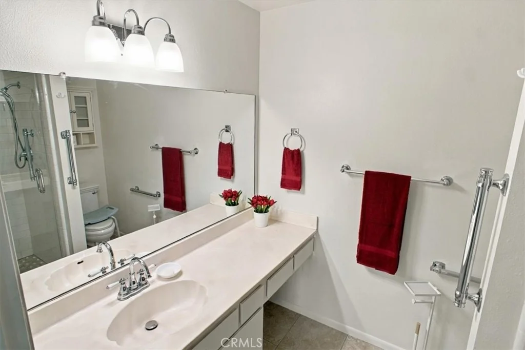 Photo of 26465 Fairway