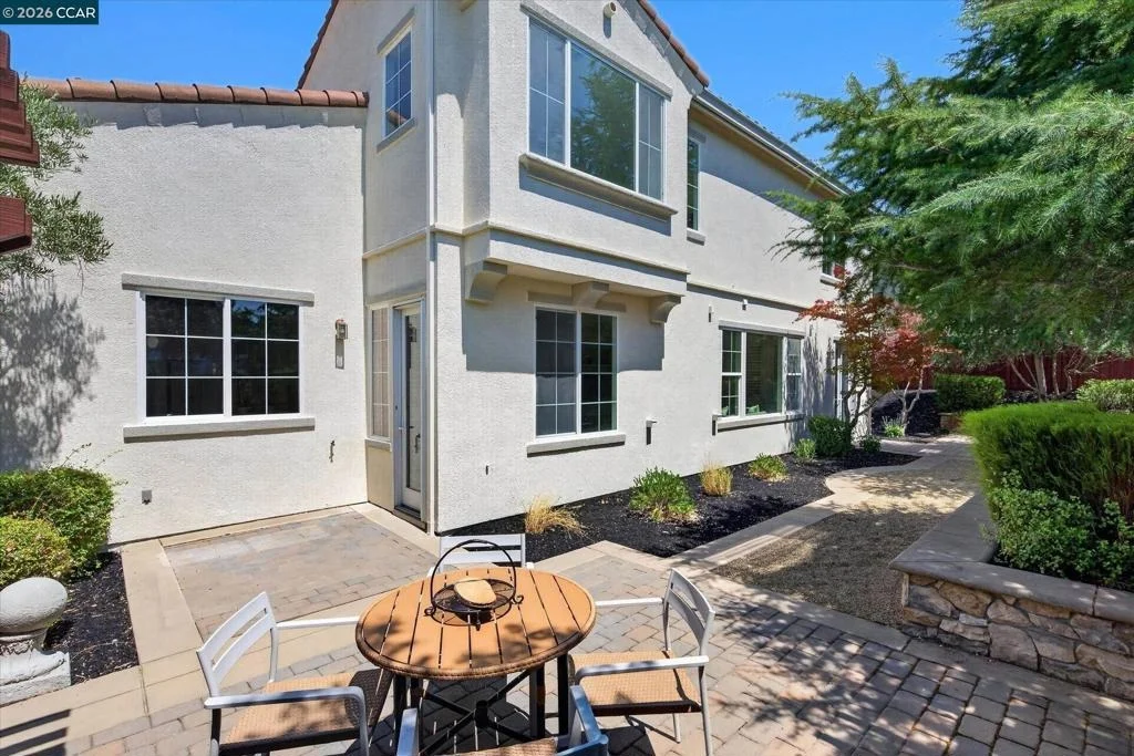 Photo of 3086 Hastings Way
