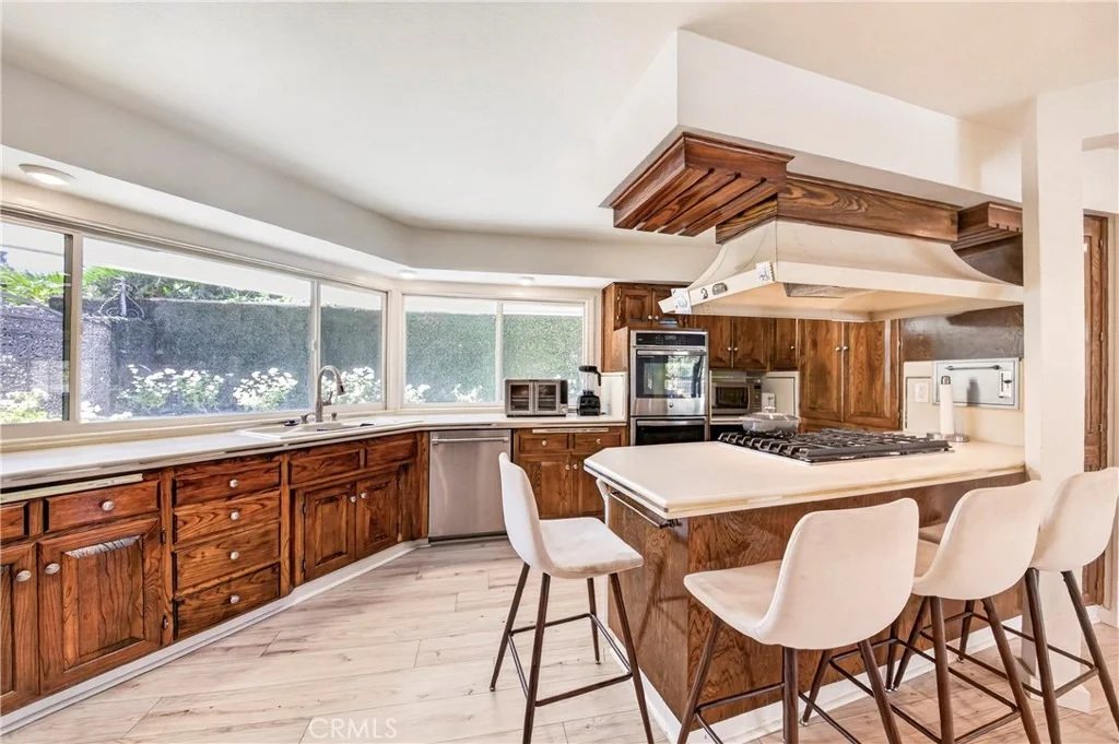 Photo of 619 Lakeside