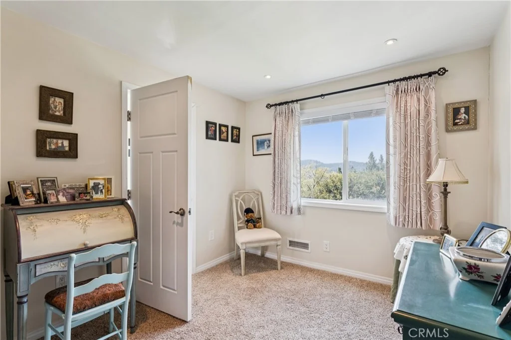 Photo of 1298 Yellowstone Drive