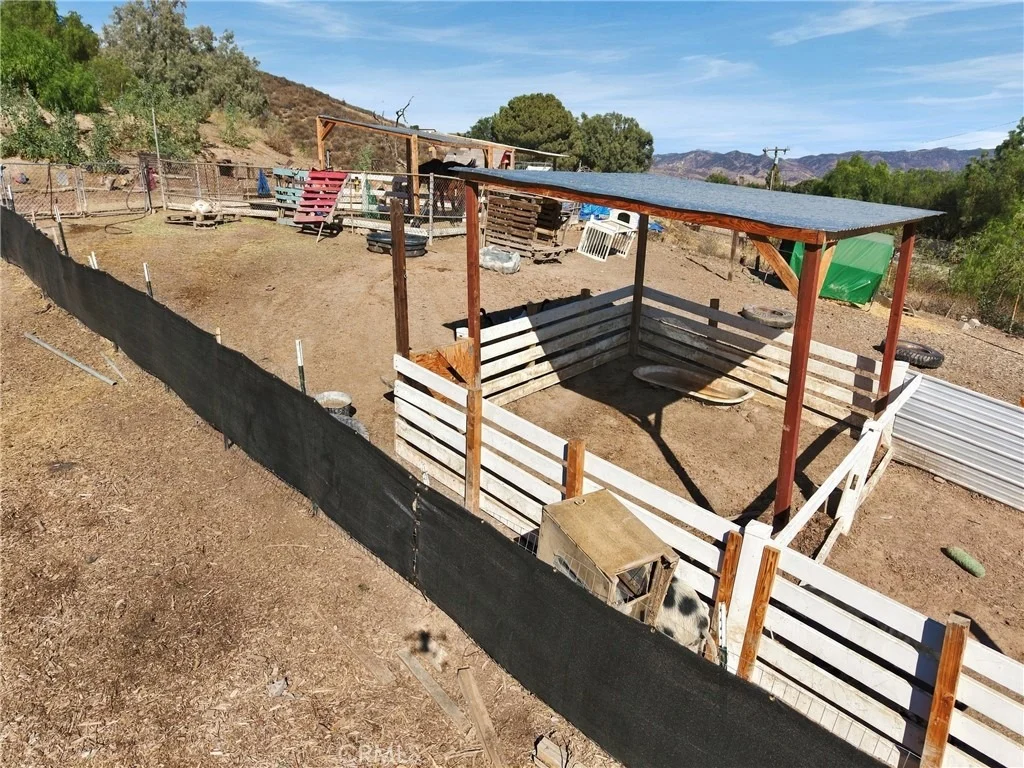 Photo of 3255 Ditch