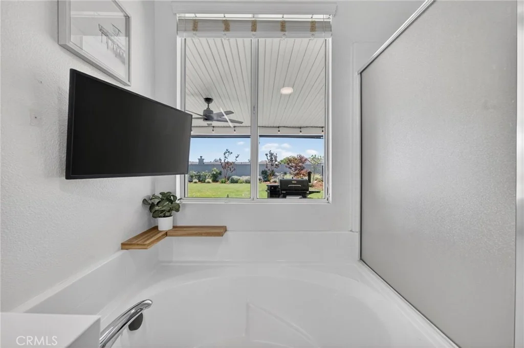 Photo of 31081 Cedar Oak Road