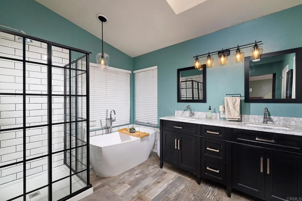 Photo of 39593 Willowbend Drive