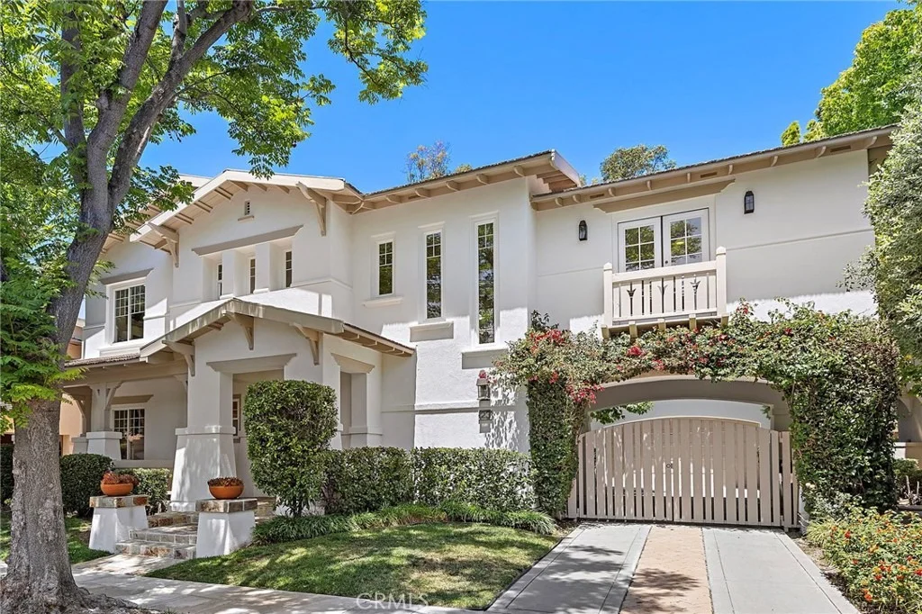 Photo of 23 Mahogany