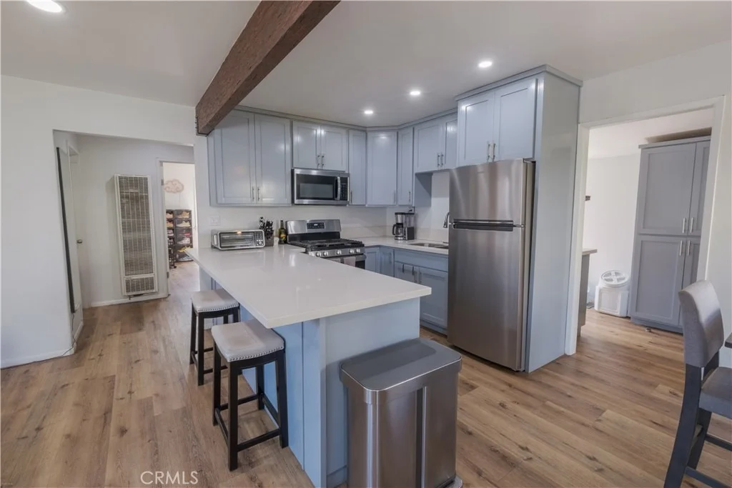Photo of 609 N Crane Avenue Avenue