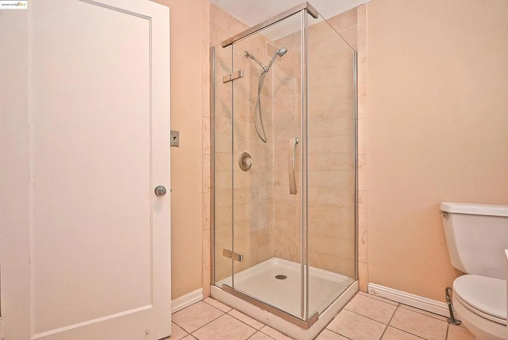 Photo of 2343 Almond Ave