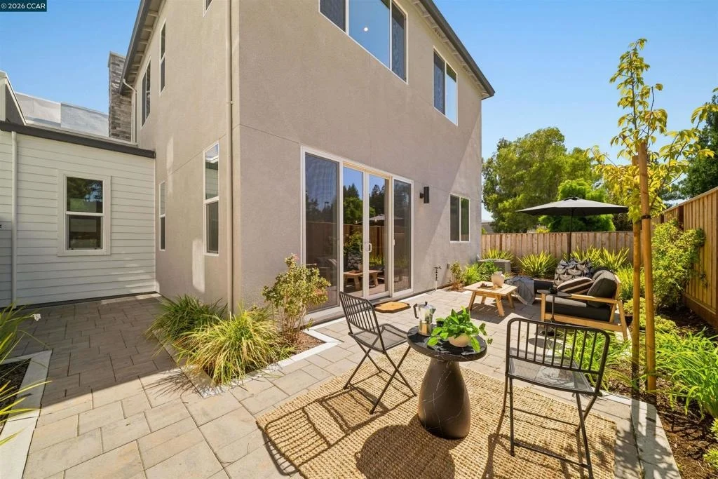 Photo of 207 Bisque Ct