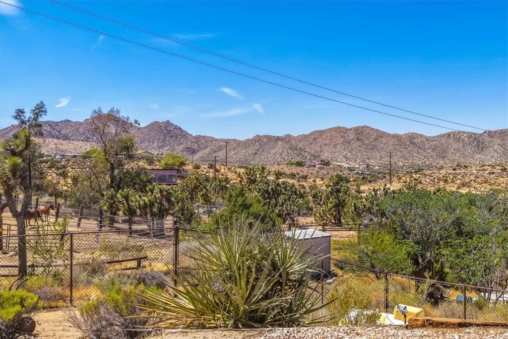 Photo of 8001 Hammett Road