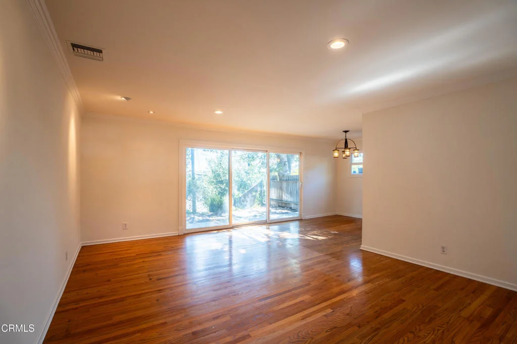 Photo of 9917 Cabanas Avenue