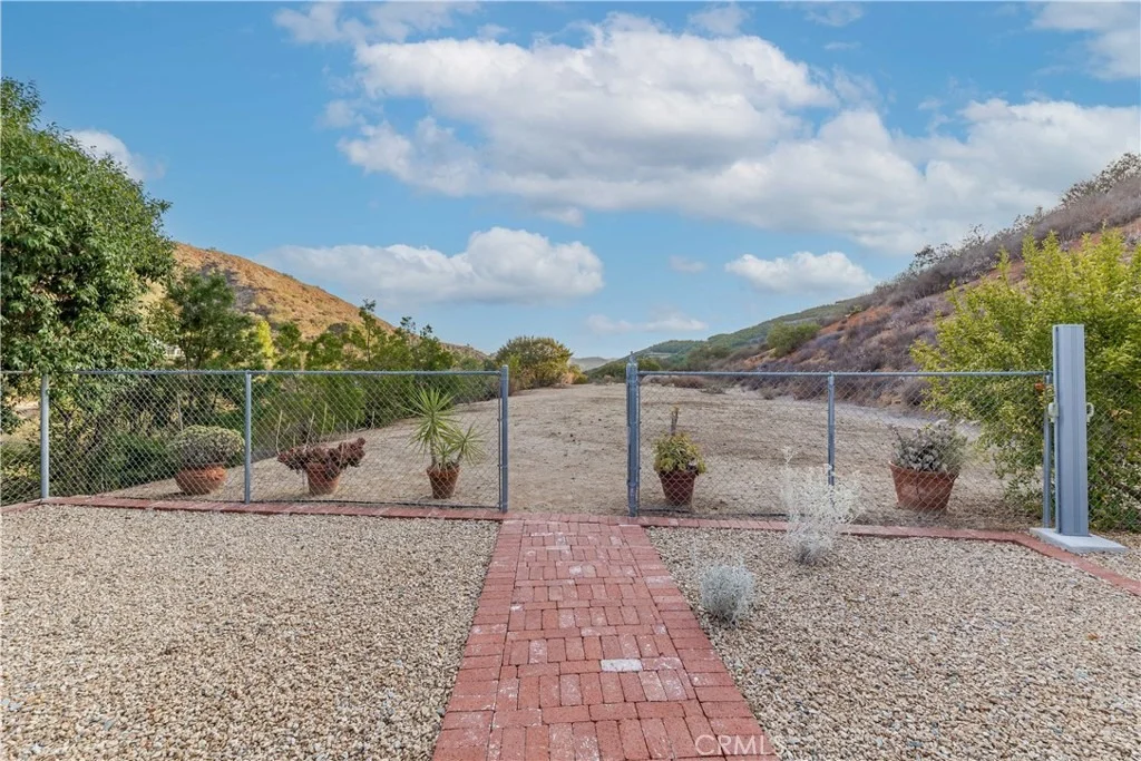 Photo of 45251 La Cruz Dr