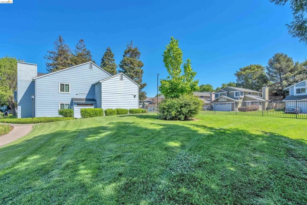 Photo of 403 Lighthouse Dr