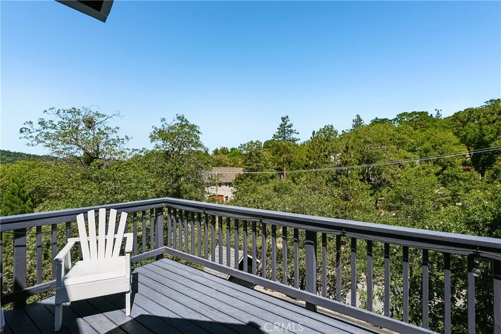 Photo of 28833 Manitoba Drive
