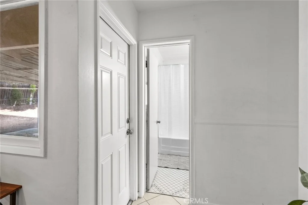 Photo of 3058 Flanders