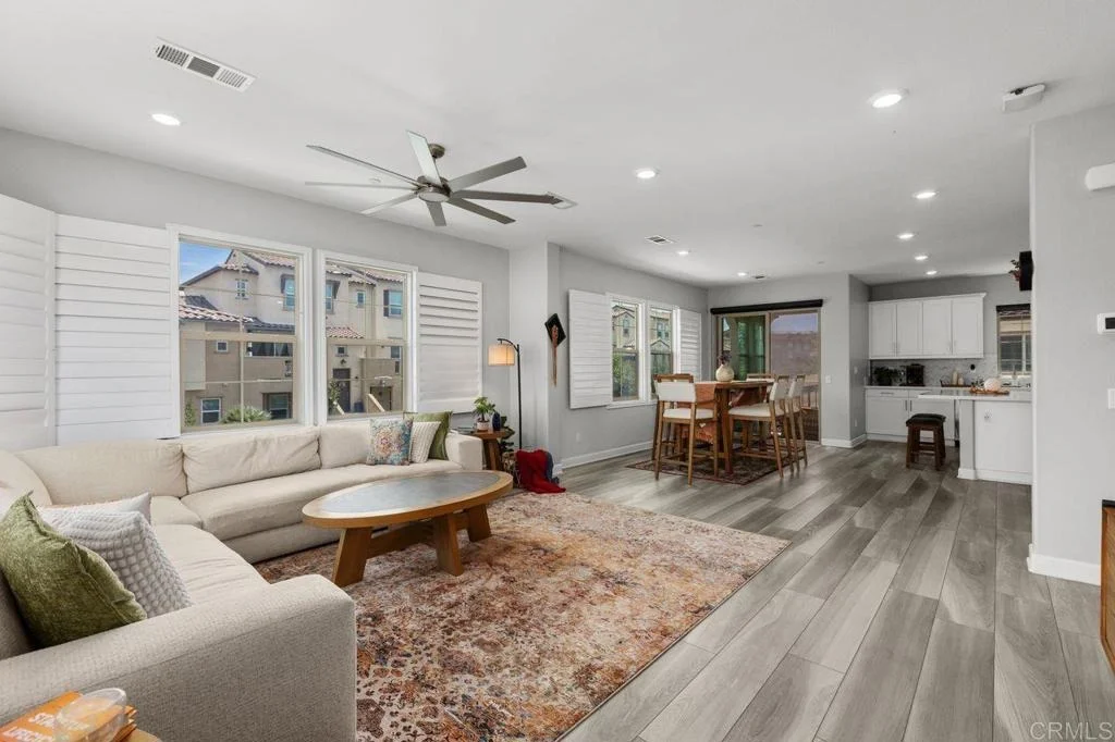 Photo of Unit 1 at 4374 Nautilus Way