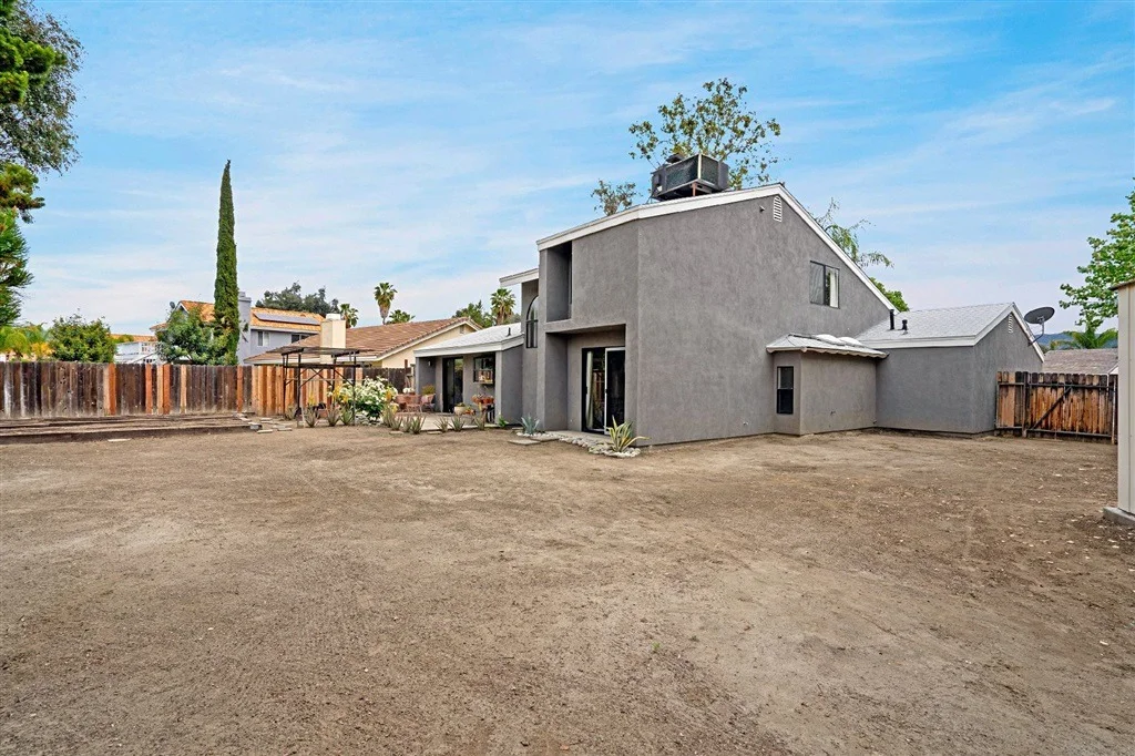 Photo of 43280 Peartree Lane