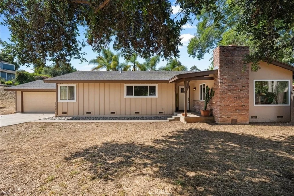 Photo of 213 Beaumont
