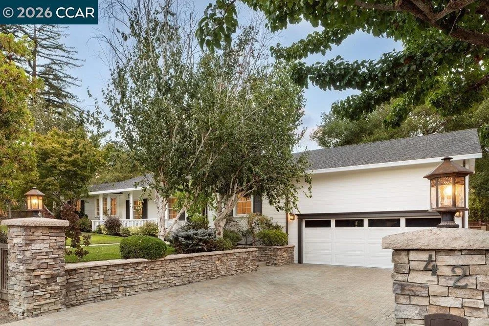 Photo of 42 Brookside Rd