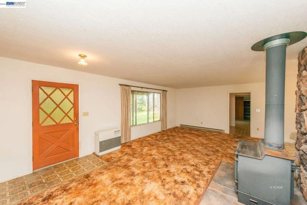 Photo of 376 Mountain View Dr.