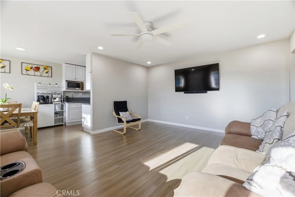 Photo of Unit 28 at 5535 Ackerfield Avenue