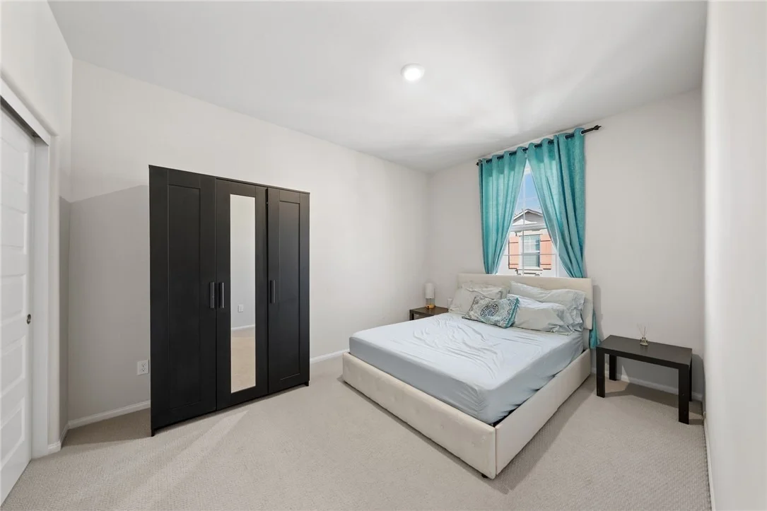 Photo of 40863 Melrose Drive