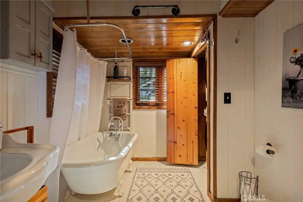 Photo of 28772 Cedar