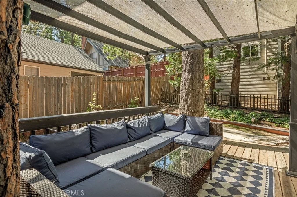 Photo of 380 Hemlock