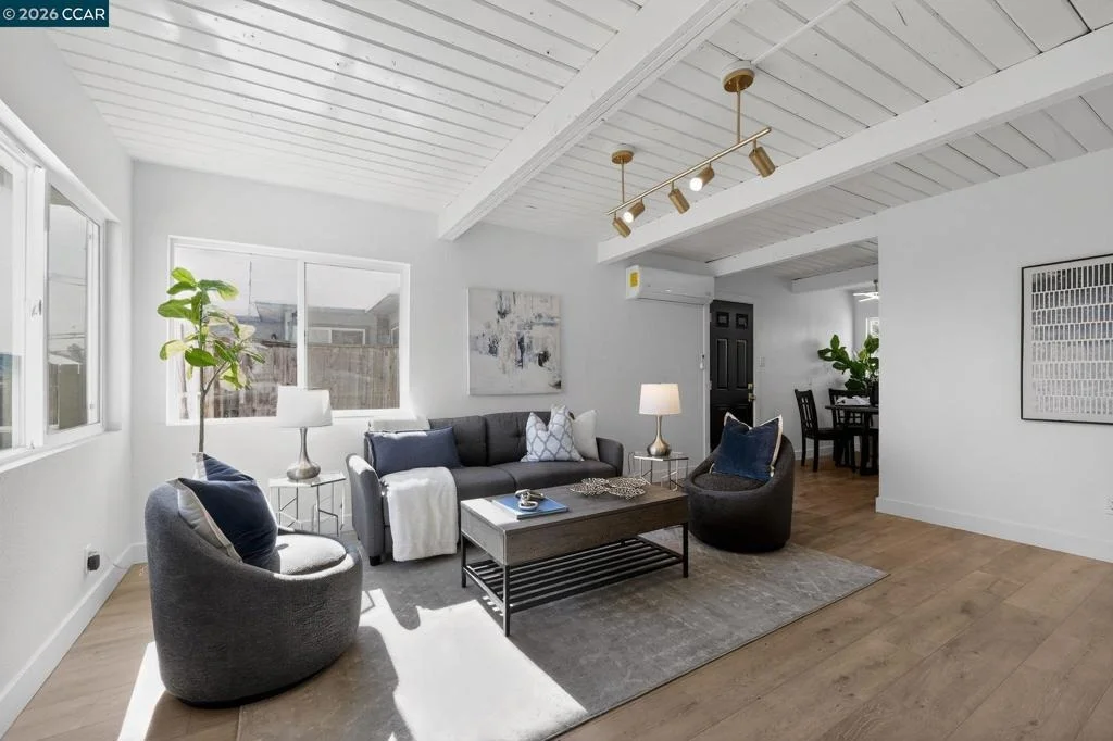 Photo of 87 Bay Drive