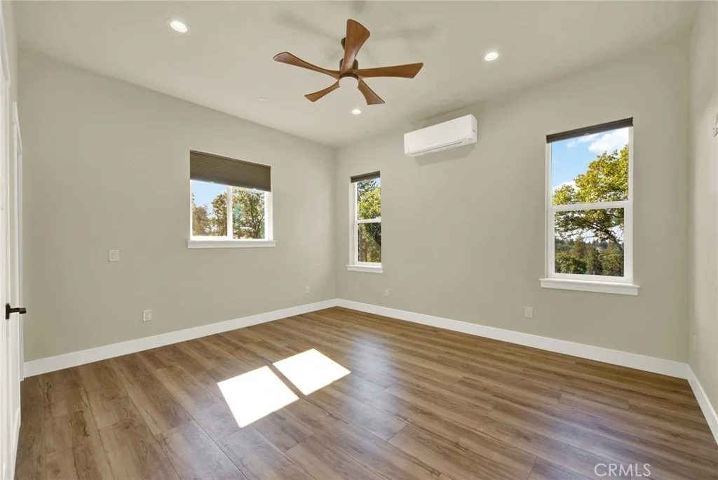 Photo of 1690 BEND LANE